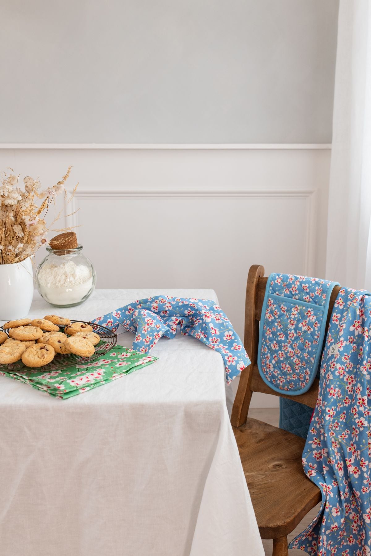 Saxifrage Organic Cotton Double Oven Gloves